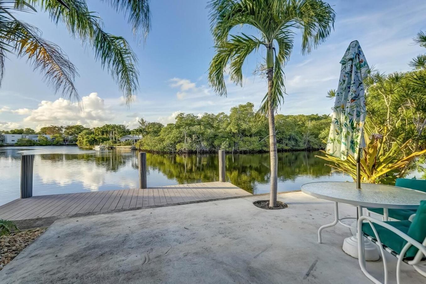Waterfront Apartment Private Patio Pool Форт-Лодердейл Экстерьер фото